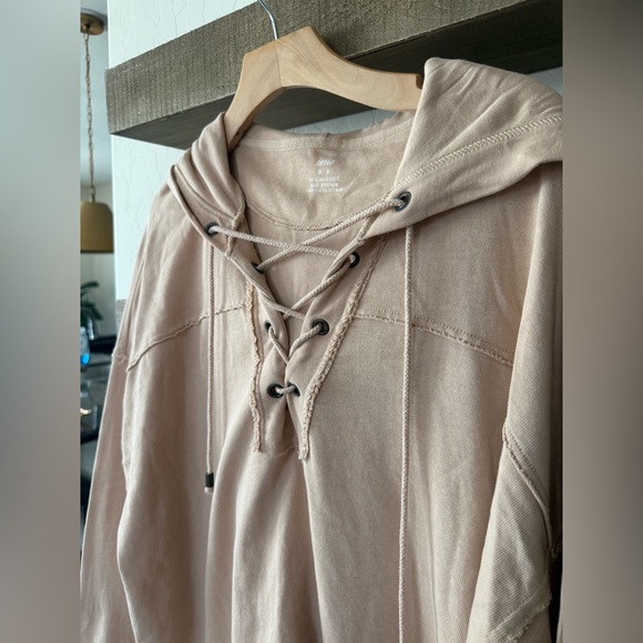 Aerie|Tan lace up oversized sweater hoodie,neutral•••Boho,size medium,Fall vibes - Picture 7 of 14